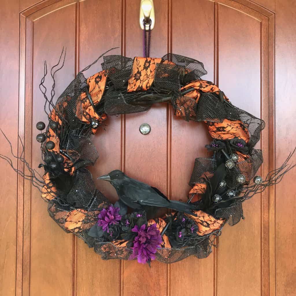 How to make a Halloween wreath with a grapevine wreath form: an easy tutorial anyone can do!