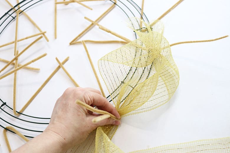 how to make a gold deco mesh wreath