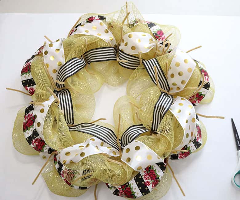 how to make a gold deco mesh wreath