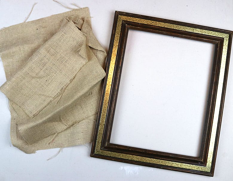 burlap and thrifted picture frame wreath tutorial