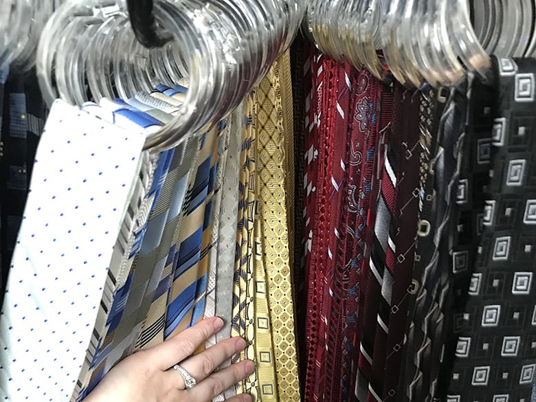 how to easily organize ties