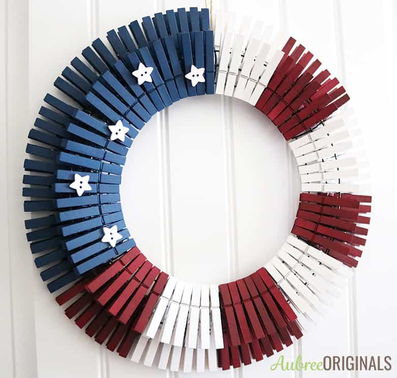 DIY clothespin wreath for the 4th of July