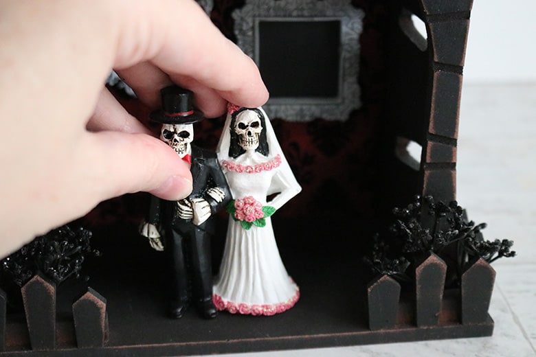 bride and groom skeleton haunted house fairy garden DIY