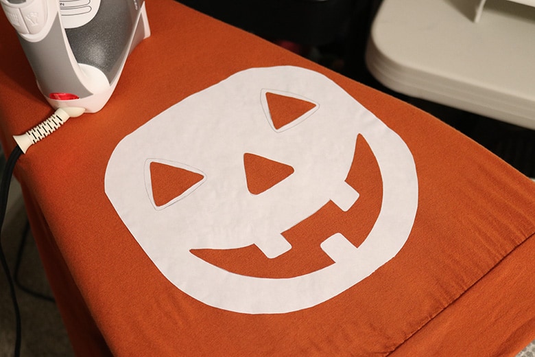 DIY jack-o-lantern maternity shirt