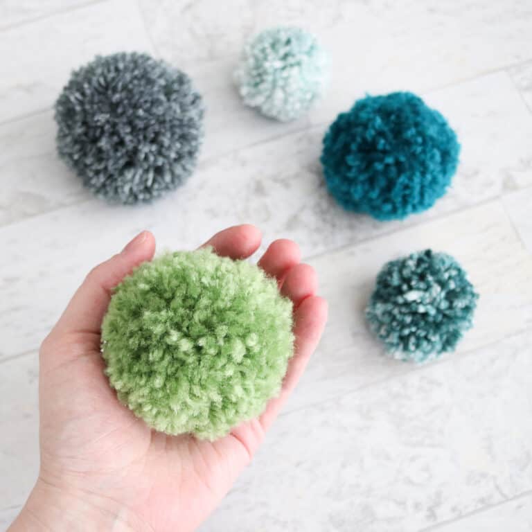 DIY Pom Poms – Honestly WTF