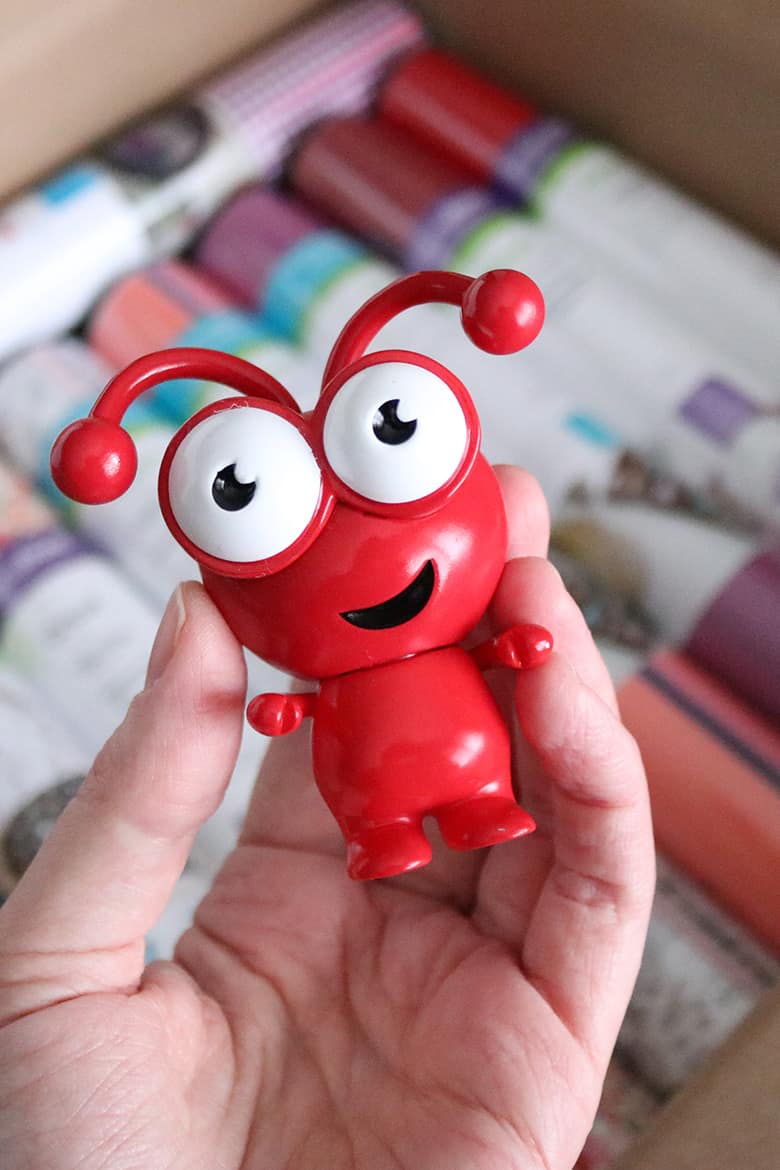 Cricut cutie candy apple red