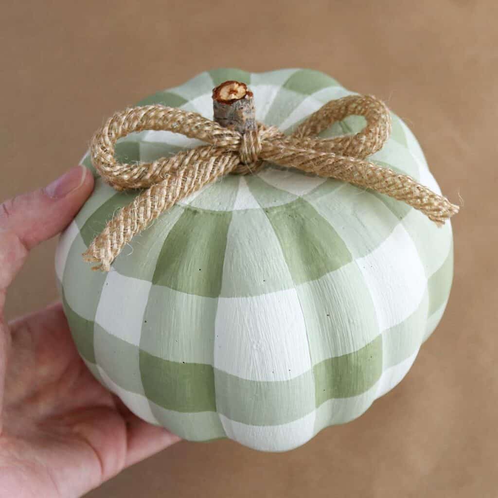 diy buffalo plaid painted pumpkins dollar store craft