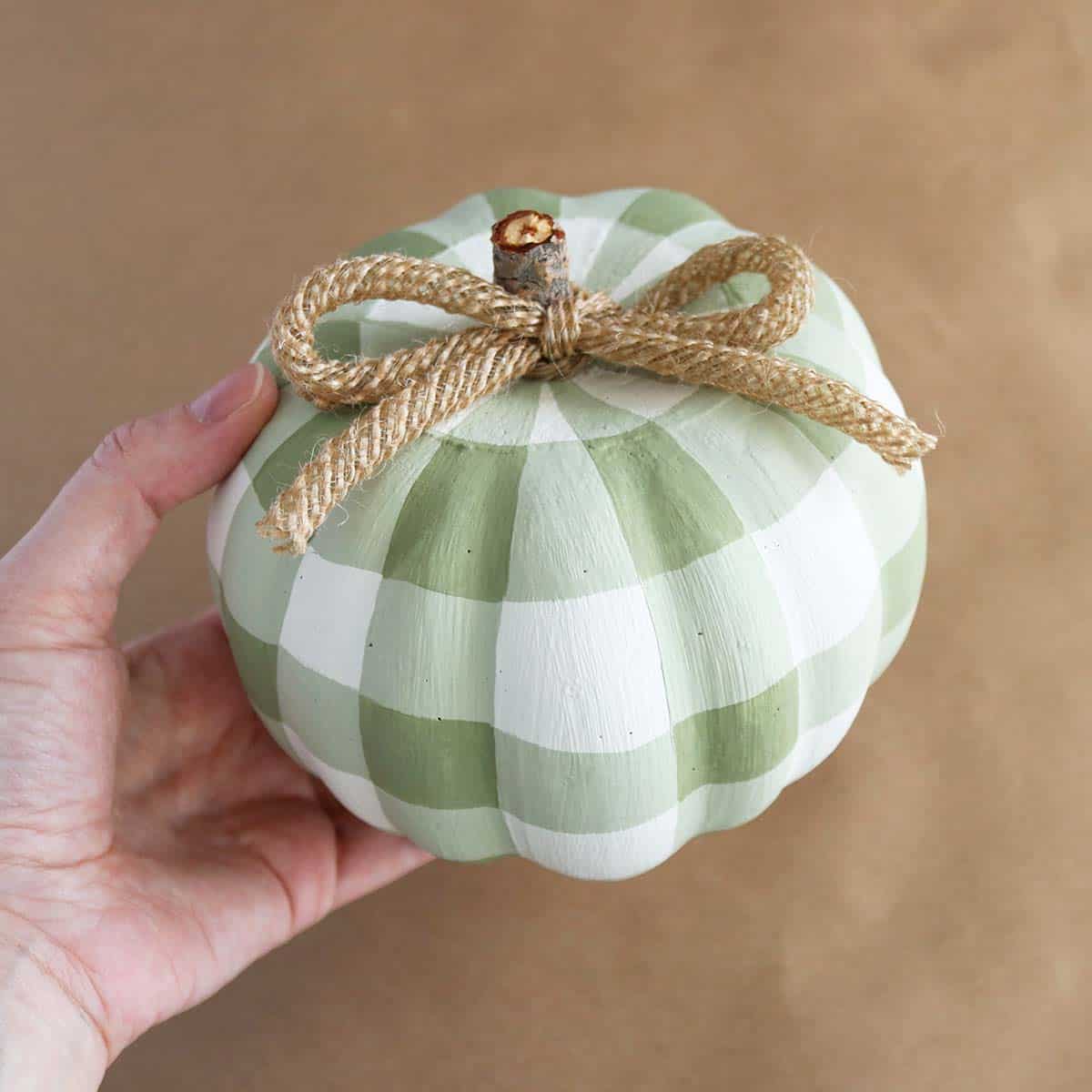 how to paint buffalo plaid dollar tree pumpkins