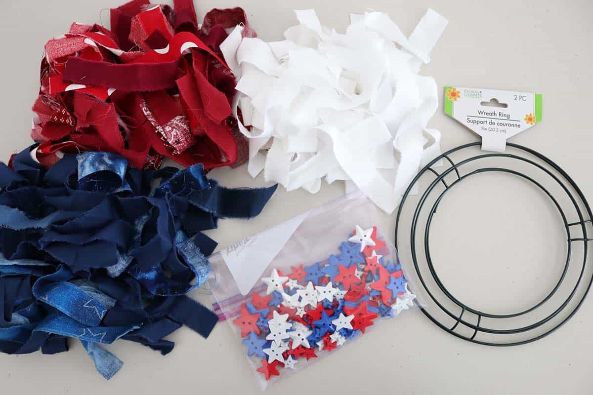 DIY mini rag wreath for the 4th of July tutorial