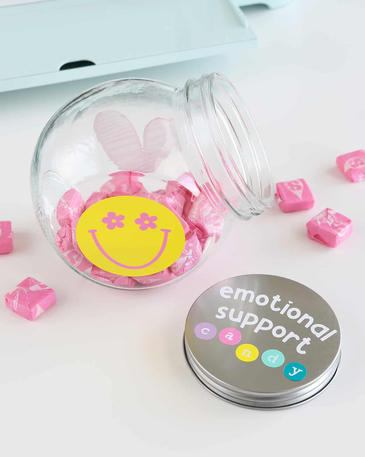 cute emotional support candy jar with retro smiley face, dollar tree craft idea