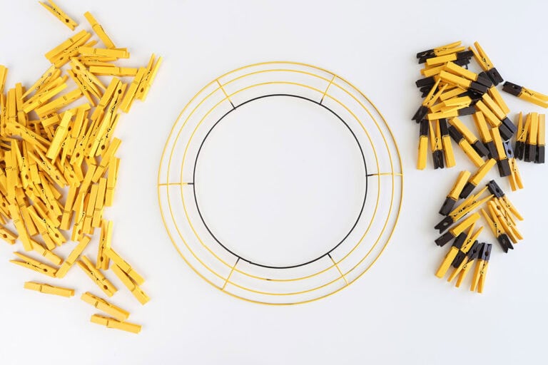 How to Make a DIY Clothespin Sunflower Wreath - Aubree Originals