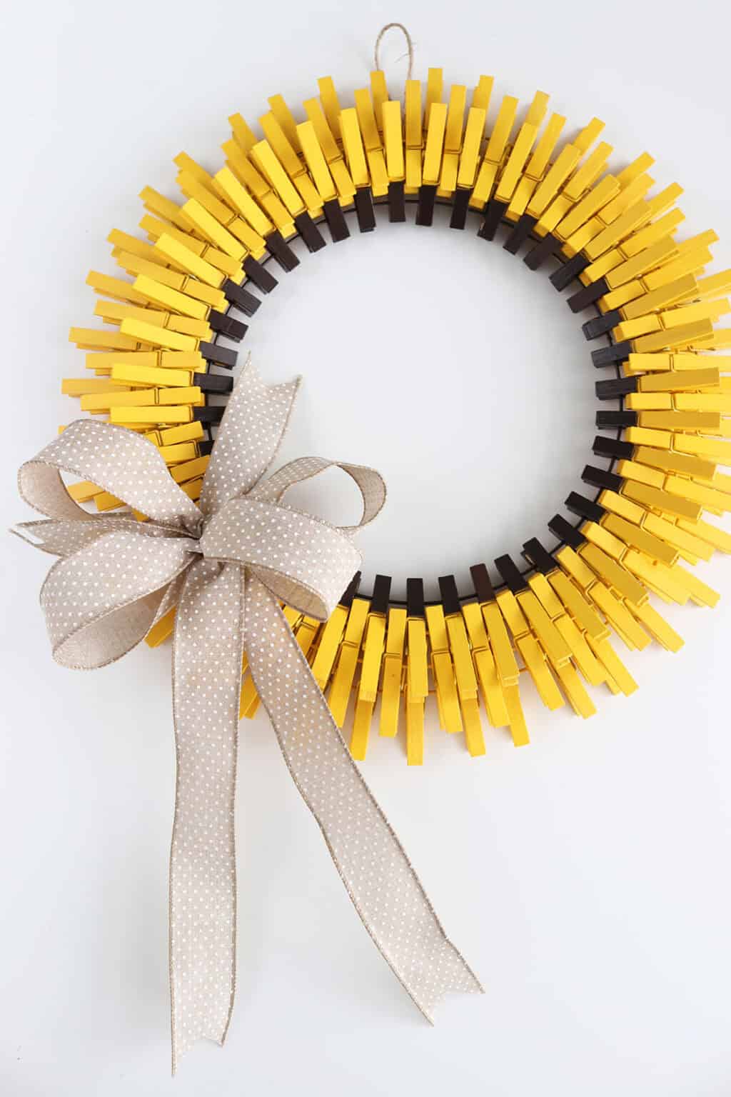 How to Make a DIY Clothespin Sunflower Wreath - Aubree Originals