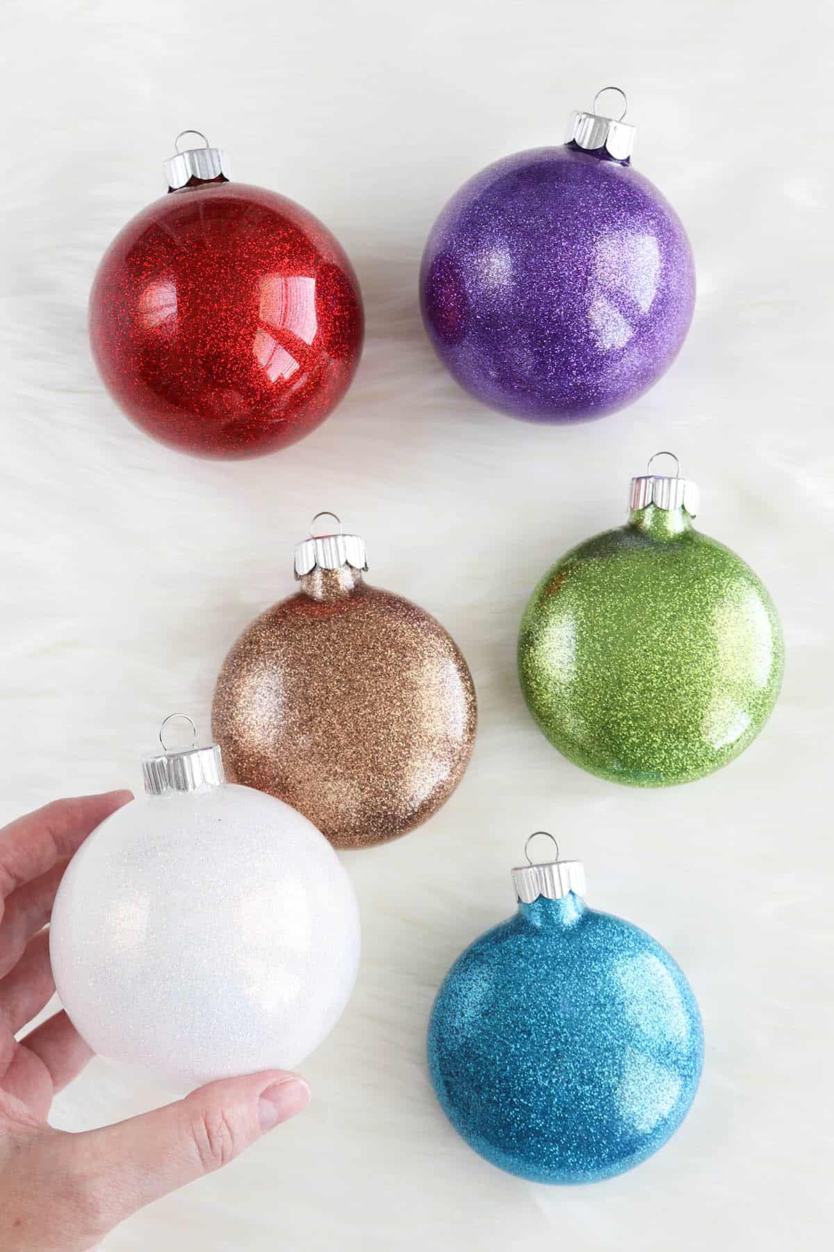 DIY glitter christmas ornaments