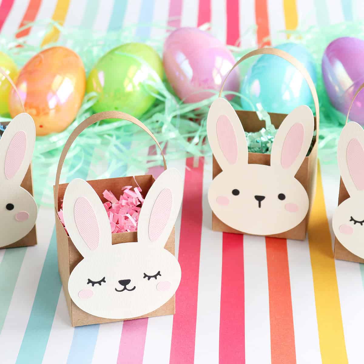 diy easter bunny favor baskets made from cardstock
